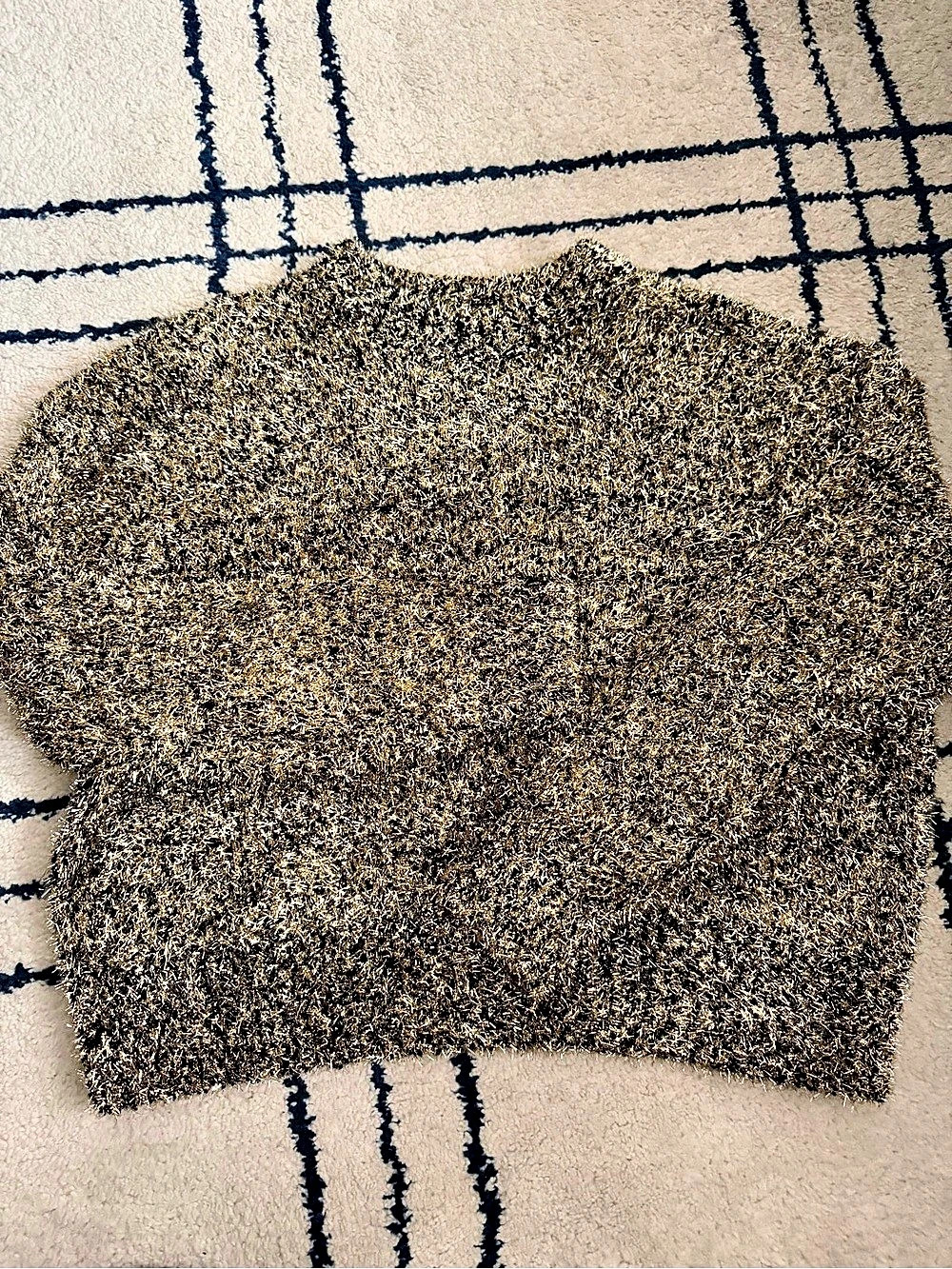 ASOS DESIGN Metallic tinsel Crewneck Sweater Small